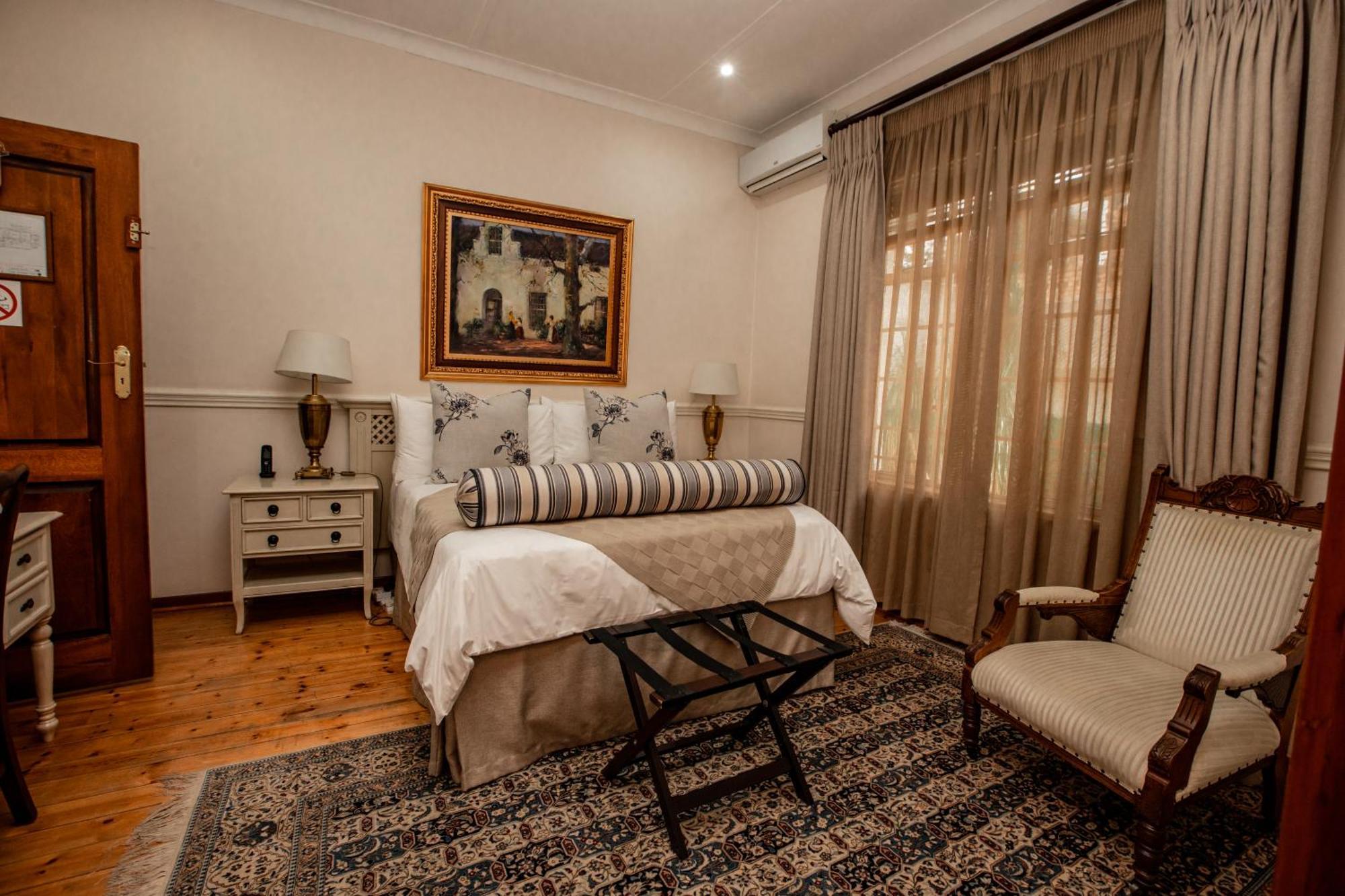 Kleine Constantia Boutique Guest House Roodepoort Bagian luar foto